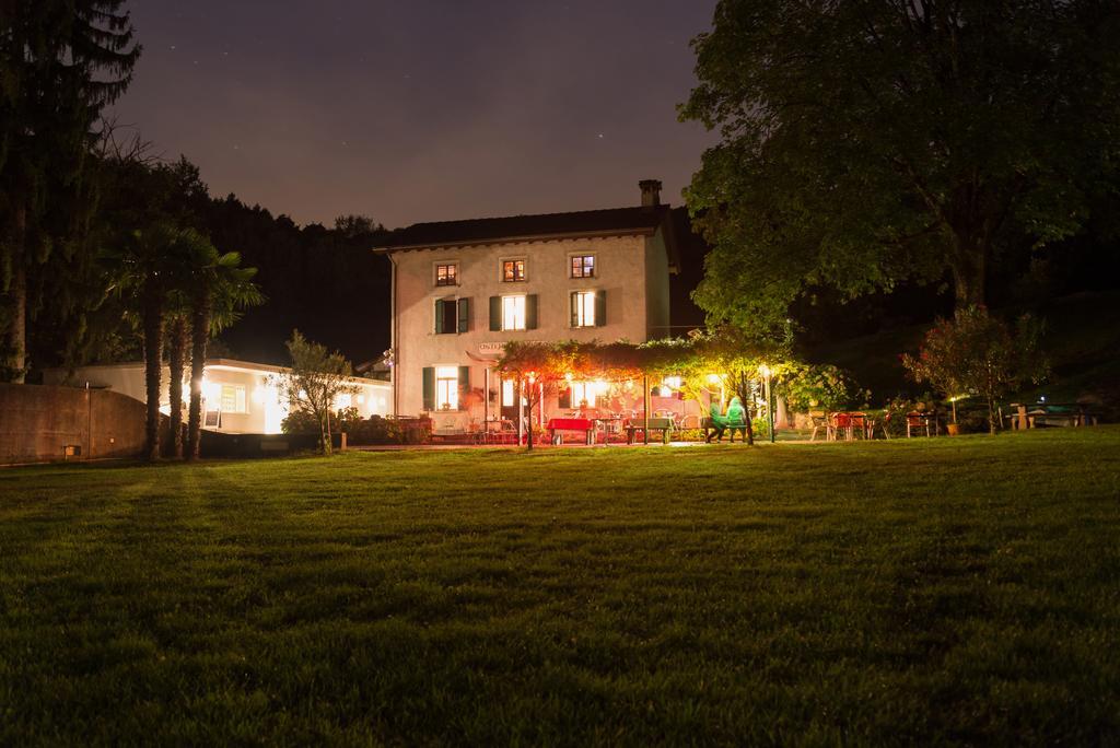 Ostello & Camping Riposo Hotel Losone Bagian luar foto