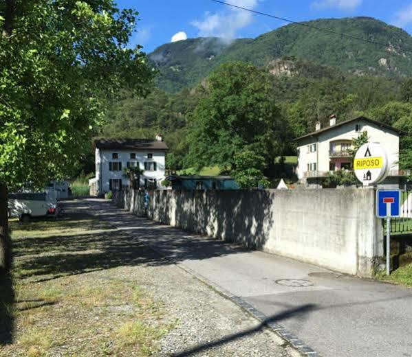 Ostello & Camping Riposo Hotel Losone Bagian luar foto
